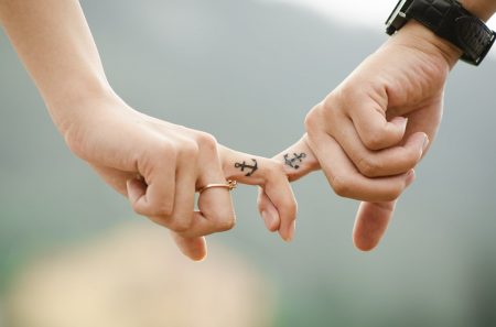hands-437968_1920 Partnerschaft
